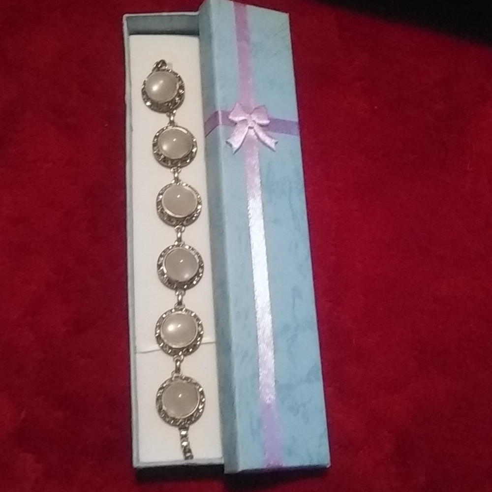 Vintage Cabochon Bracelet